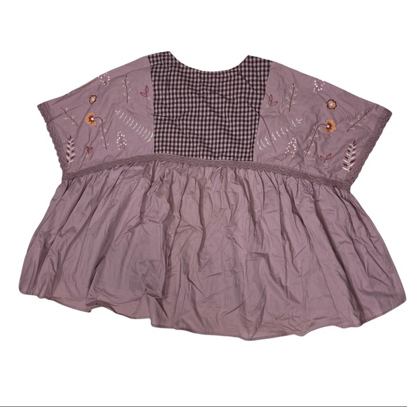 LOGO Lavish Boho Embroidered Blouse - Picture 2 of 11